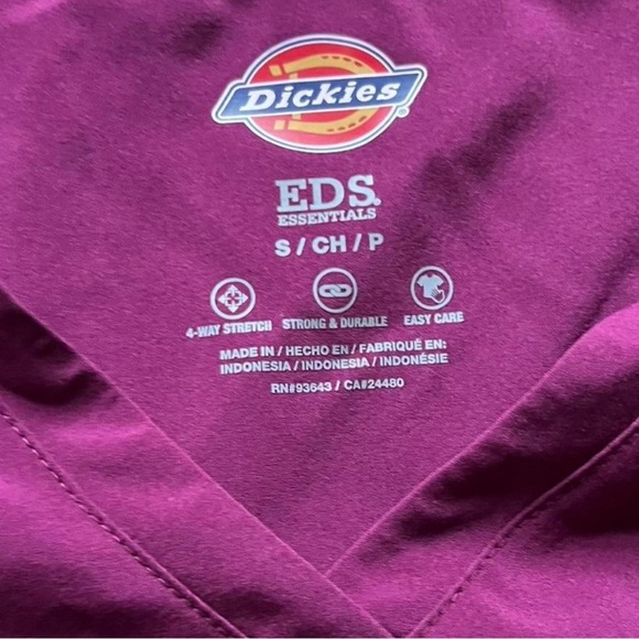 Dickies Women's V-Neck Purple Short Sleeve Scrubs Size Small - Picture 4 of 8